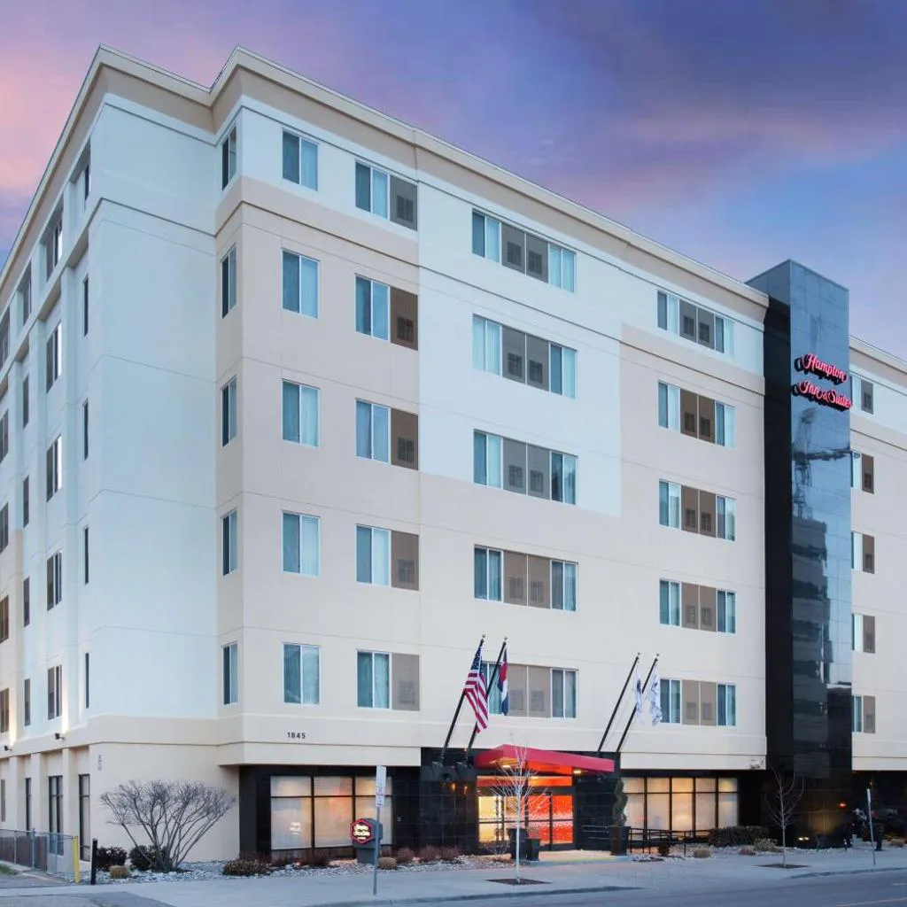 Photograph of Hampton Inn & Suites Denver-Downtown
