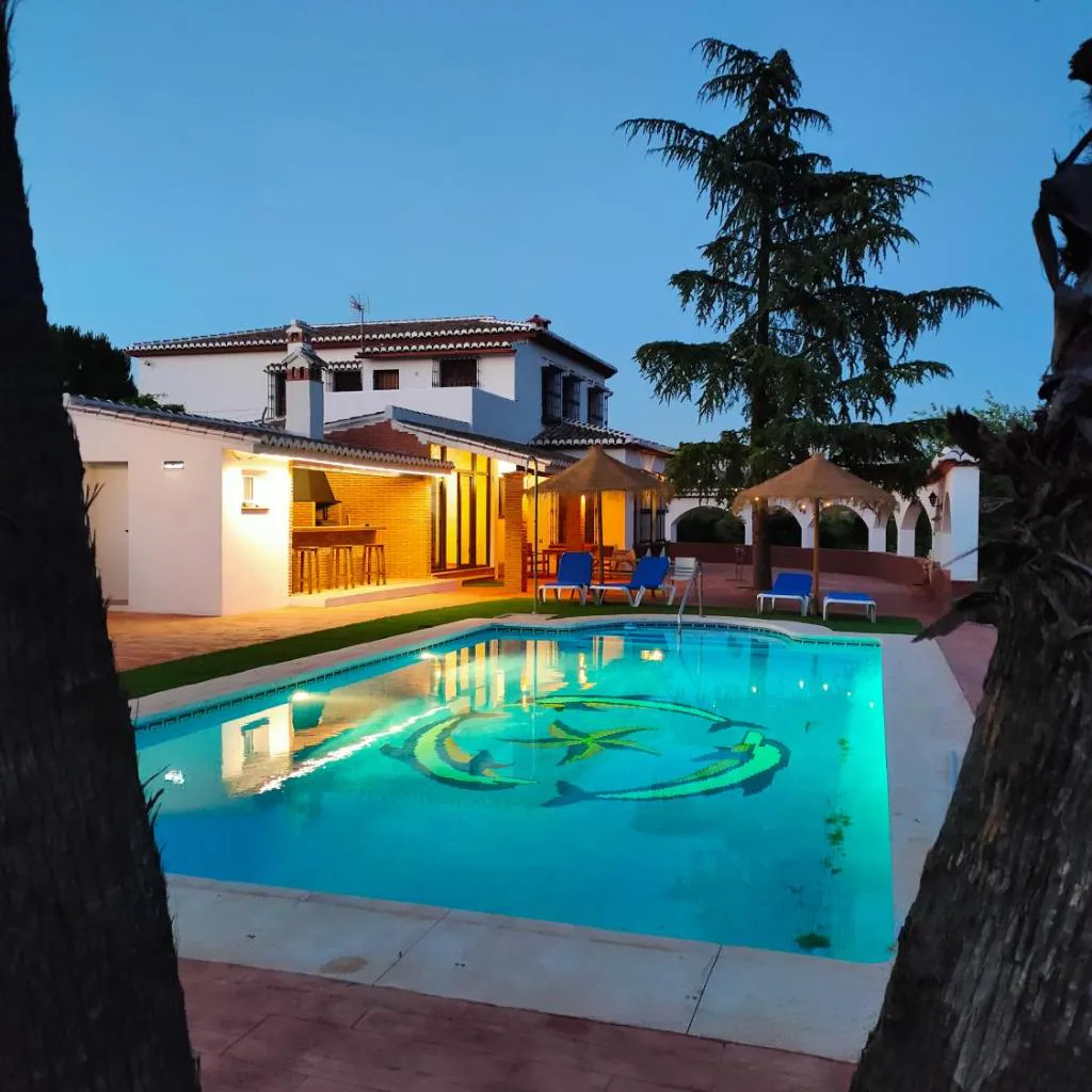 Photograph of Cortijo Los Arcos - Lujo rural con piscina y vistas espectaculares en Málaga
