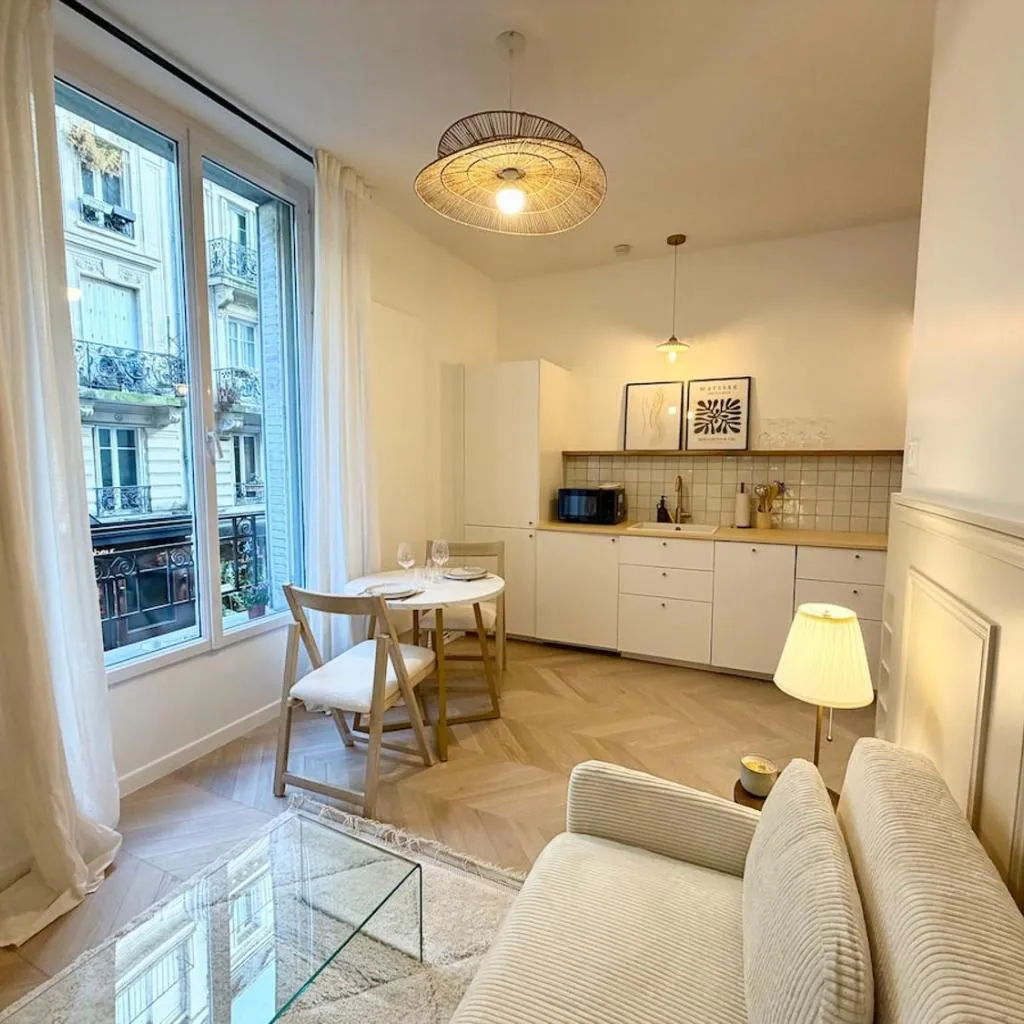 Photograph of L Escapade du 9ᵉ Appartement élégant et confortable au cœur de Paris