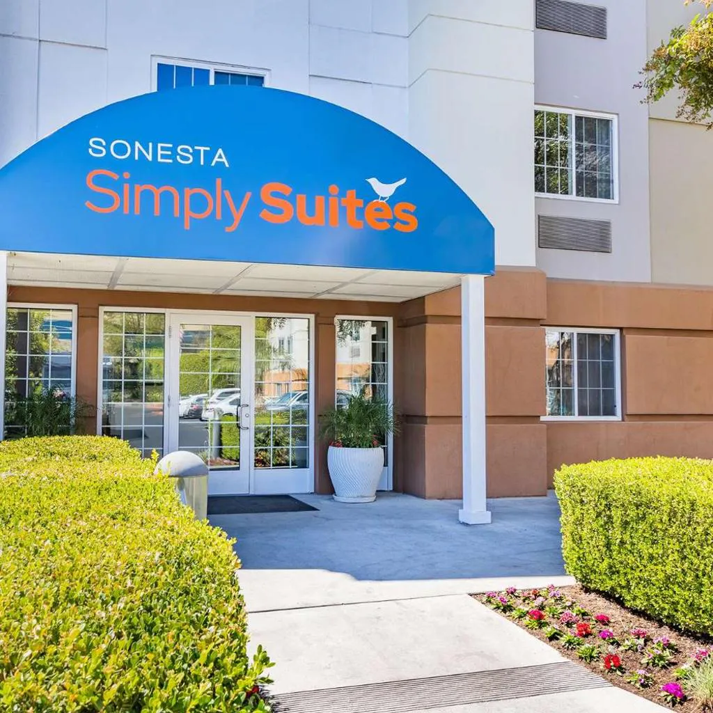 Photograph of Sonesta Simply Suites Houston Brookhollow