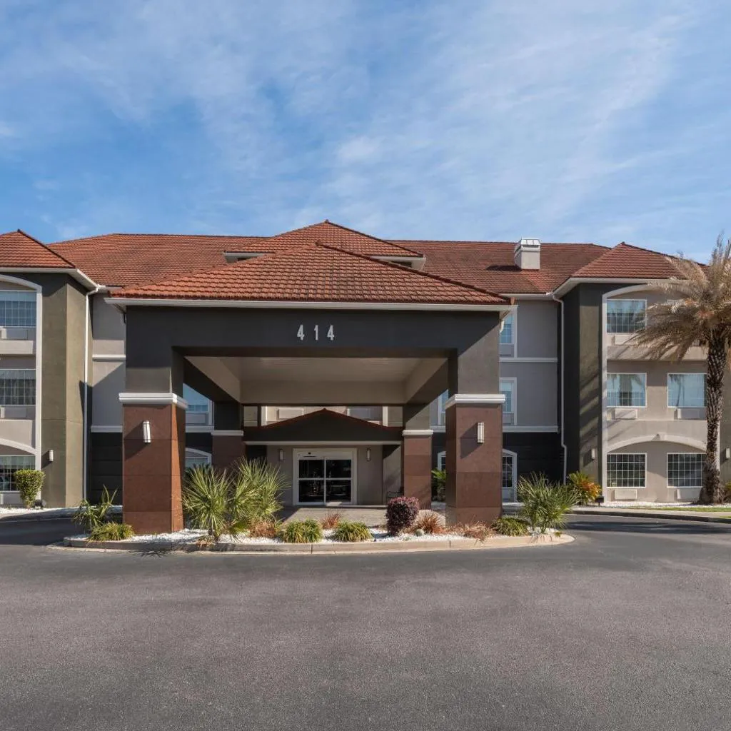 Photograph of La Quinta by Wyndham Savannah Airport - Pooler