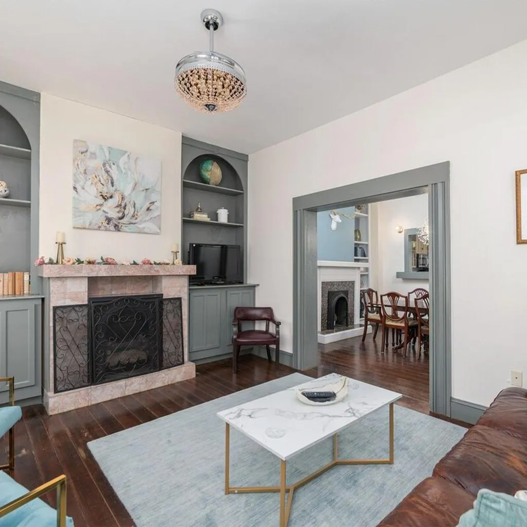 Photograph of Historic 1800's Townhome in Heart of Savannah with parking
