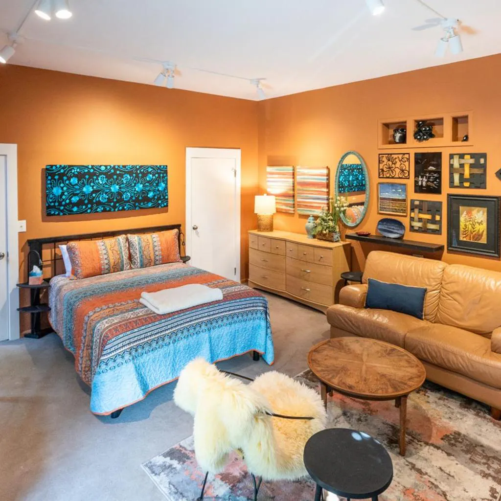 Photograph of Boho Studio on 8th Ave West Queen Anne, Seattle