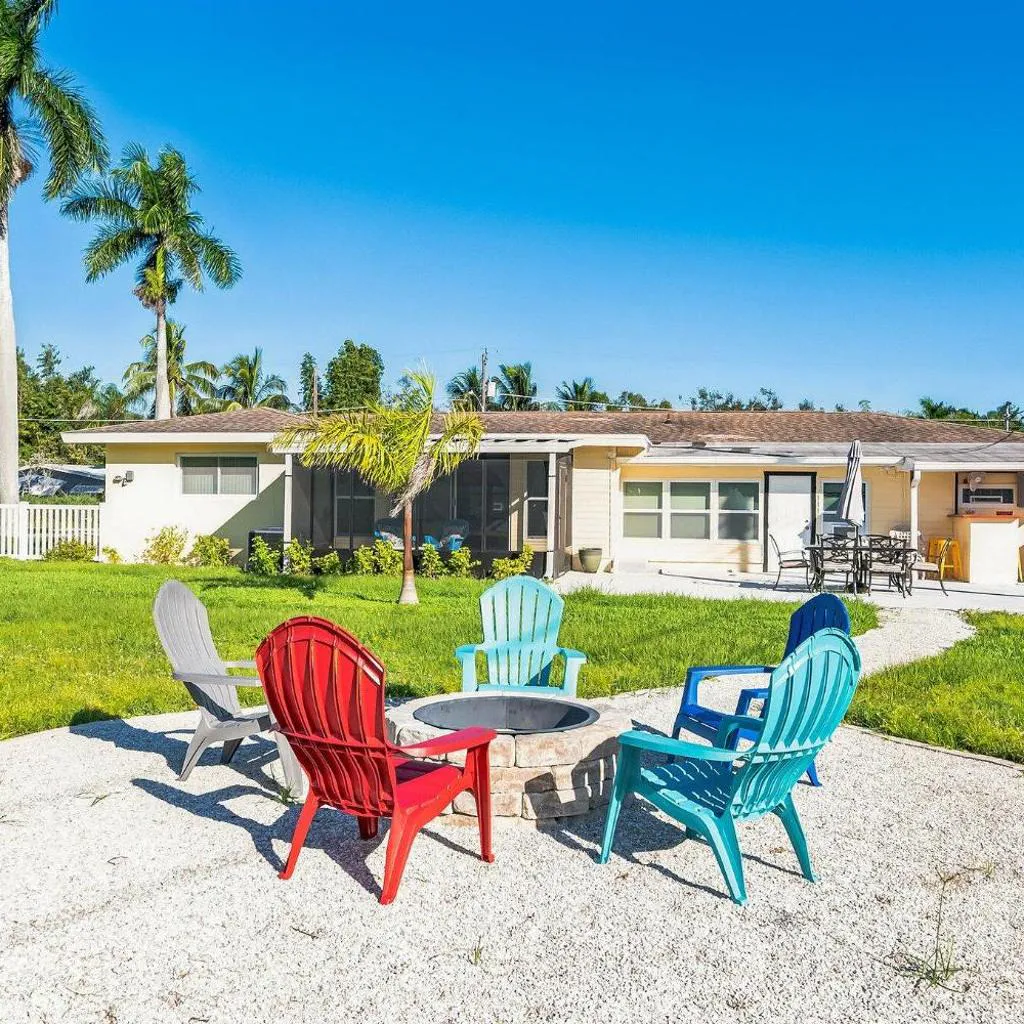 Photograph of Riverside Retreat: Deck Bar, FirePit, Boat Parking