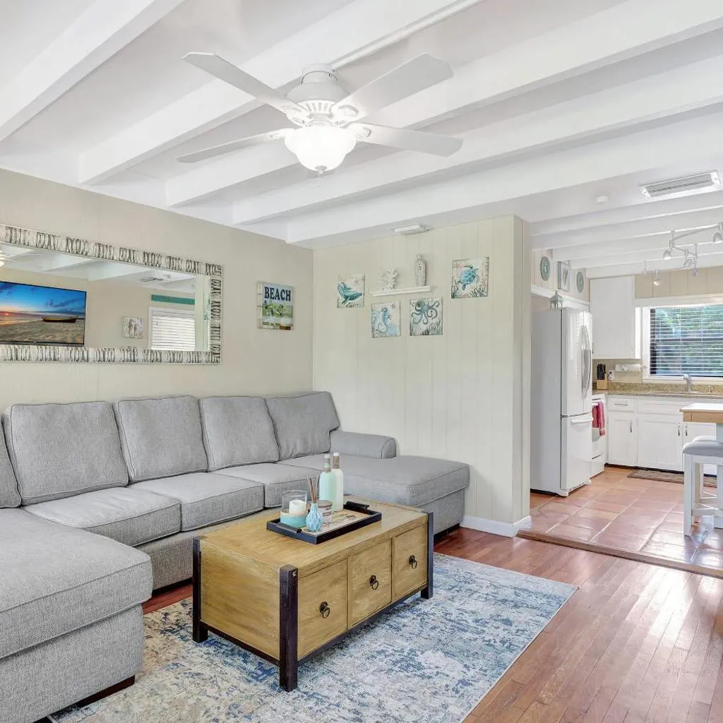 Photograph of Sunny Naples - Subtropical Oasis Cottage