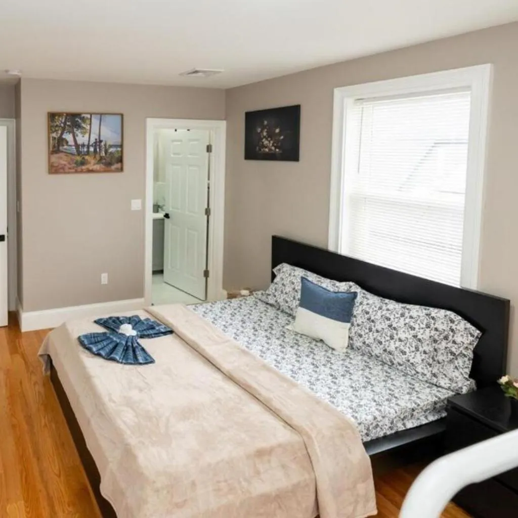 Photograph of Expansive 3BR Boston Nest - Pet-Friendly - Near Franklin Park & Red Line 558-2