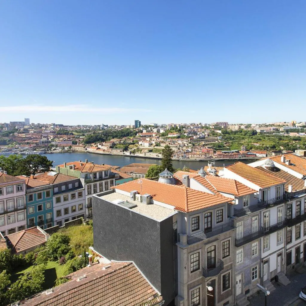 Photograph of LV Premier Apartments Clerigos- RE1