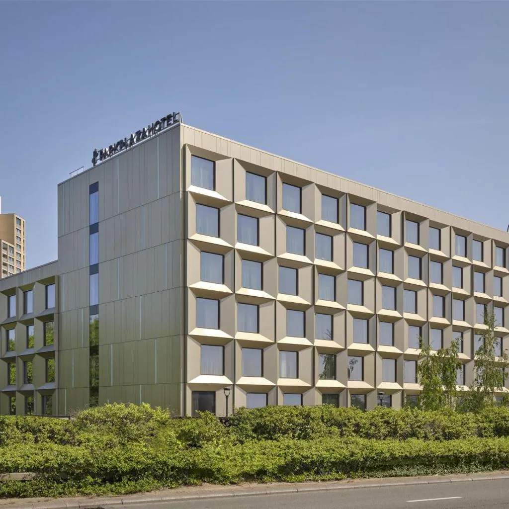 Photograph of Park Plaza London, Park Royal