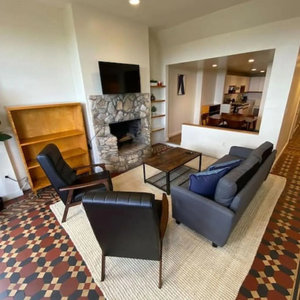 Photograph of Wonderful Fenway 3 Bed 2bath Steps from Fenway Park