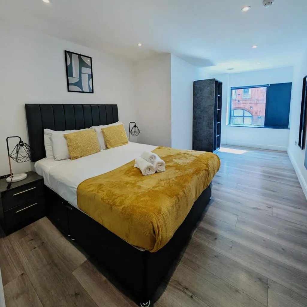 Photograph of Dale Street Apartments Liverpool by StaySavvy Accommodation