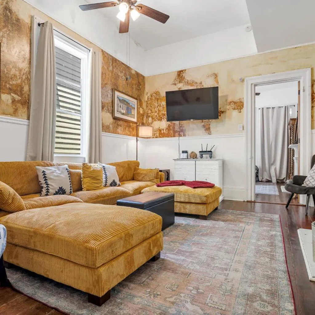 Photograph of Anne Maries Creole Cottage Historic Getaways