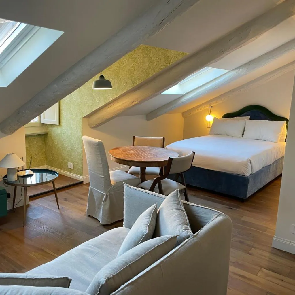 Photograph of New Suite Sonnaz D