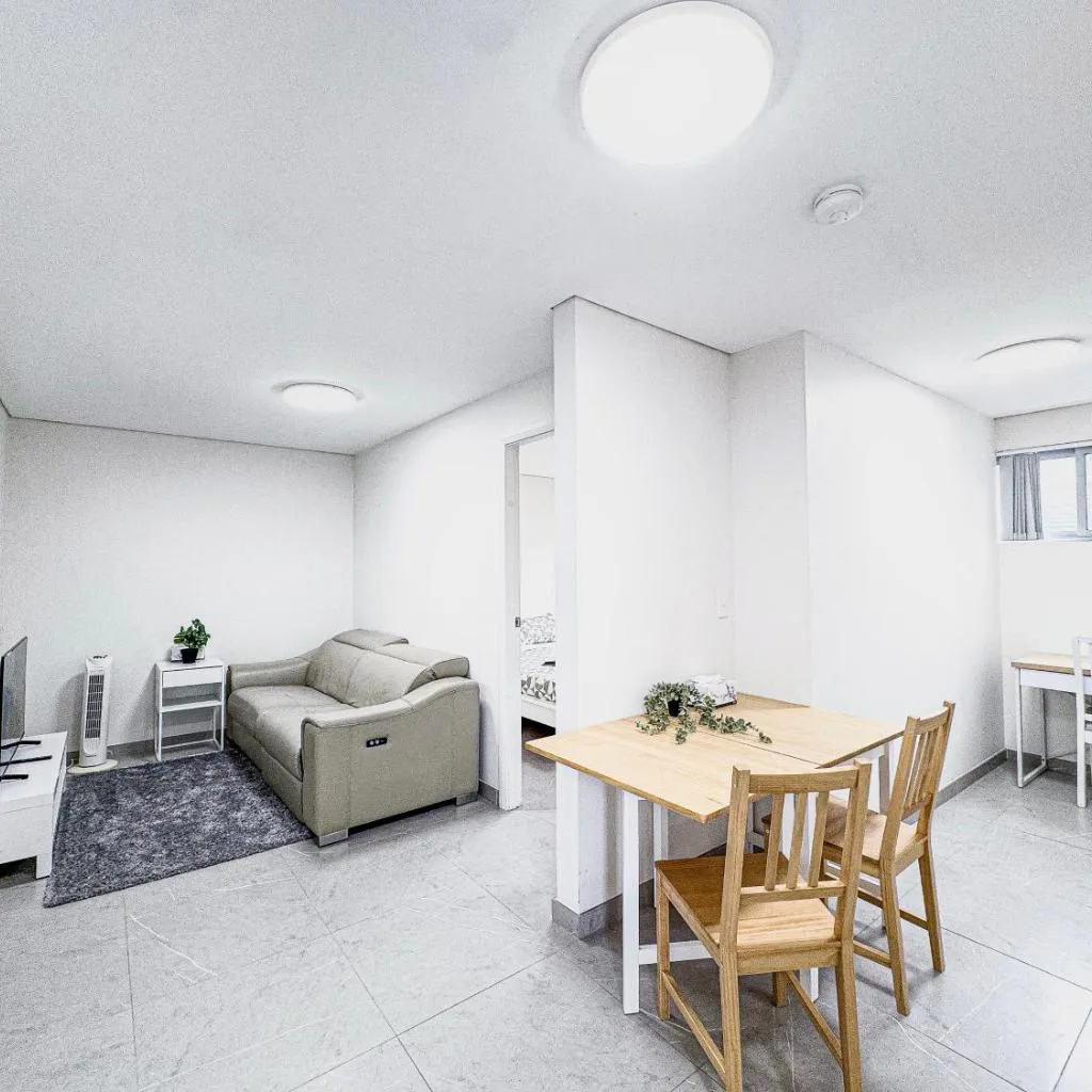 Photograph of 1BR Granny Flat - Free Parking - Near Airport & Train