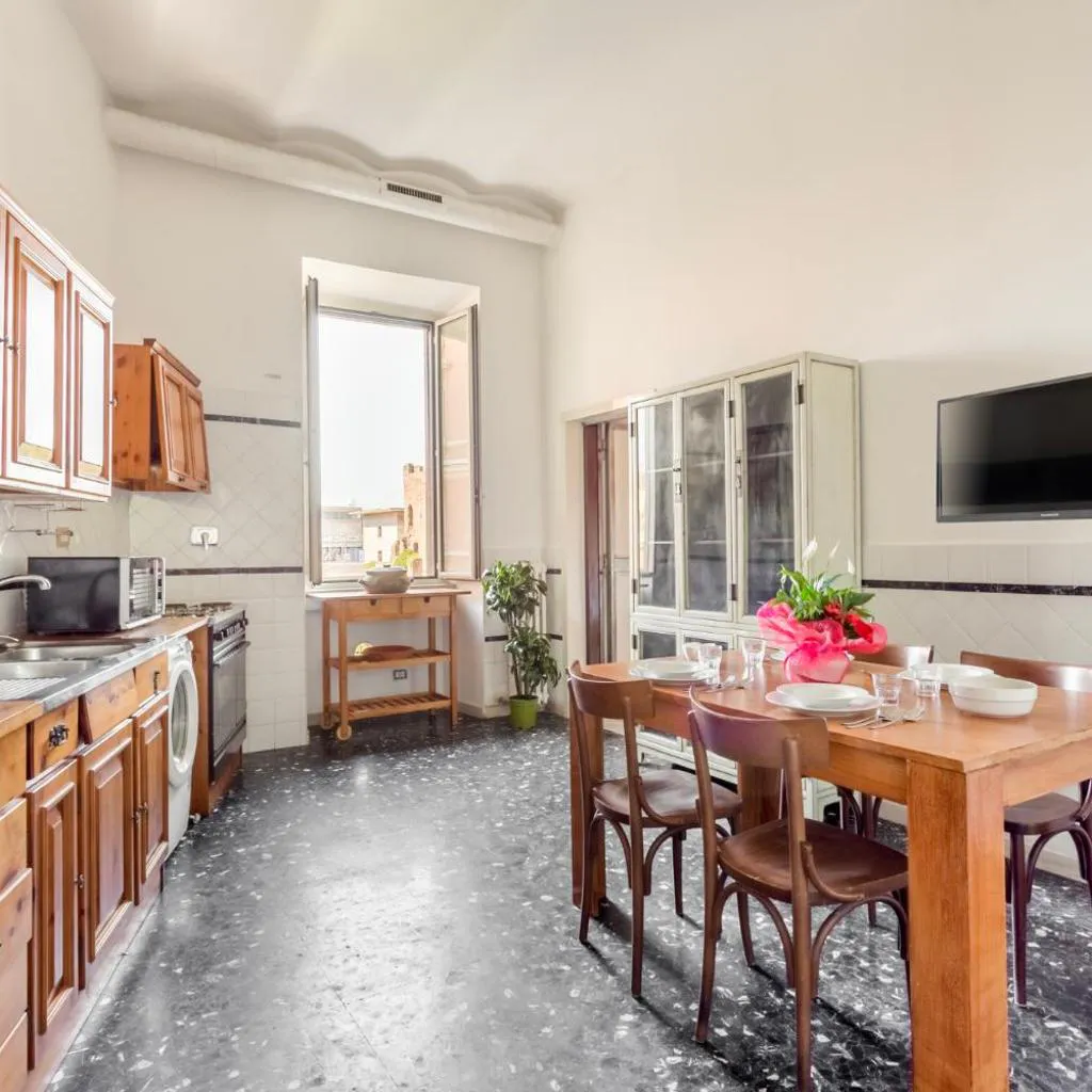 Photograph of AmoRoma Home
