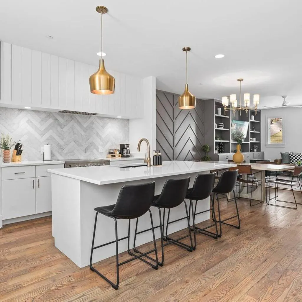 Photograph of Stunning Home with Garage and Patio Walk to Restaurants 12 South and Belmont
