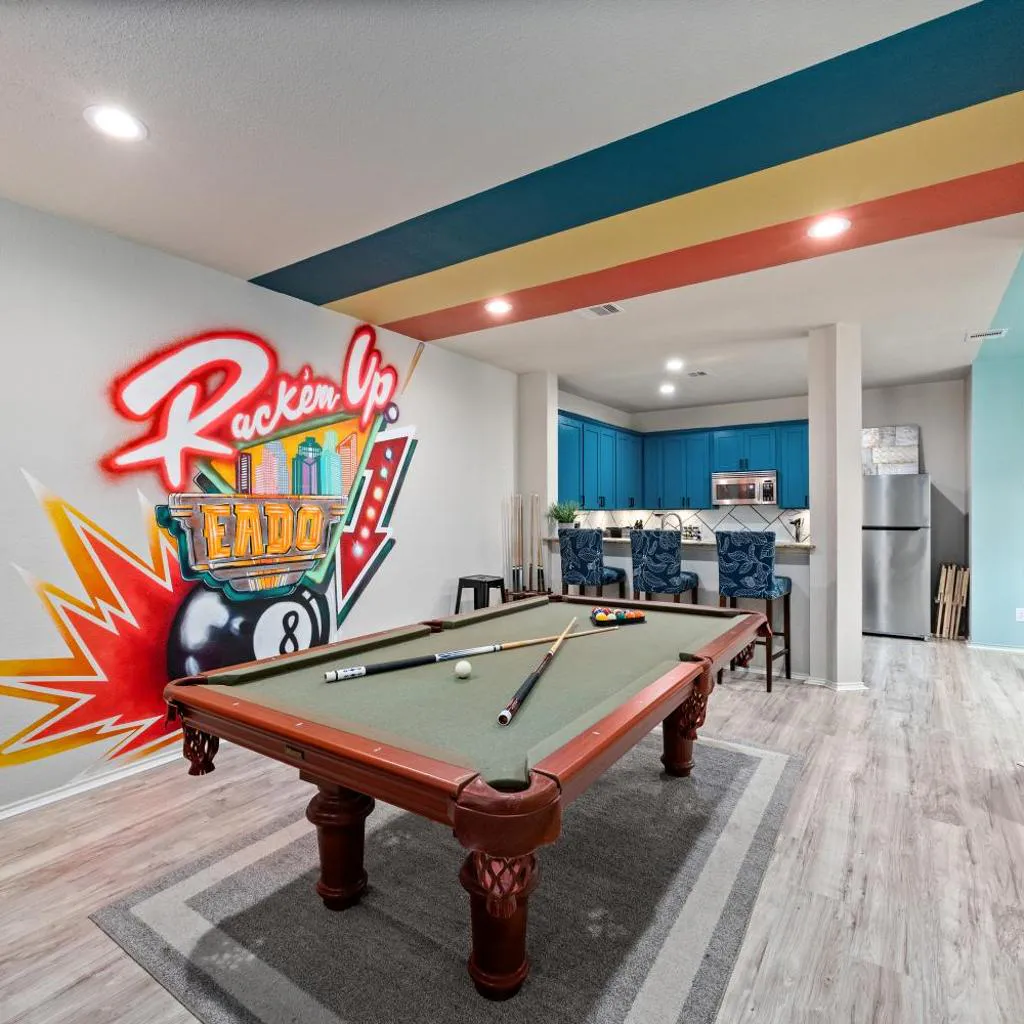 Photograph of Modern 3-Story Townhome w Pool Table, Sleeps 10 Near Stadiums