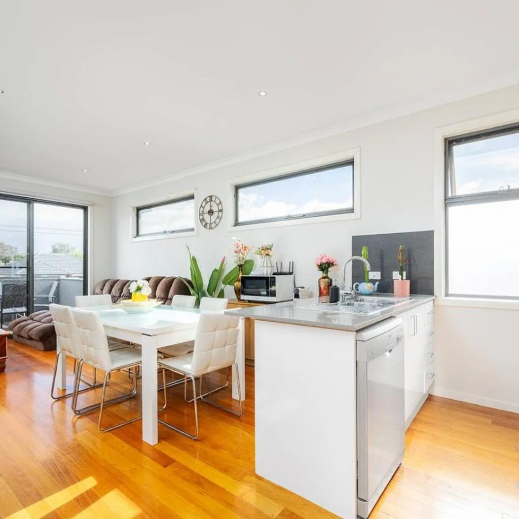 Photograph of Tropical Glenroy 3 bedroom with Balcony and Parking