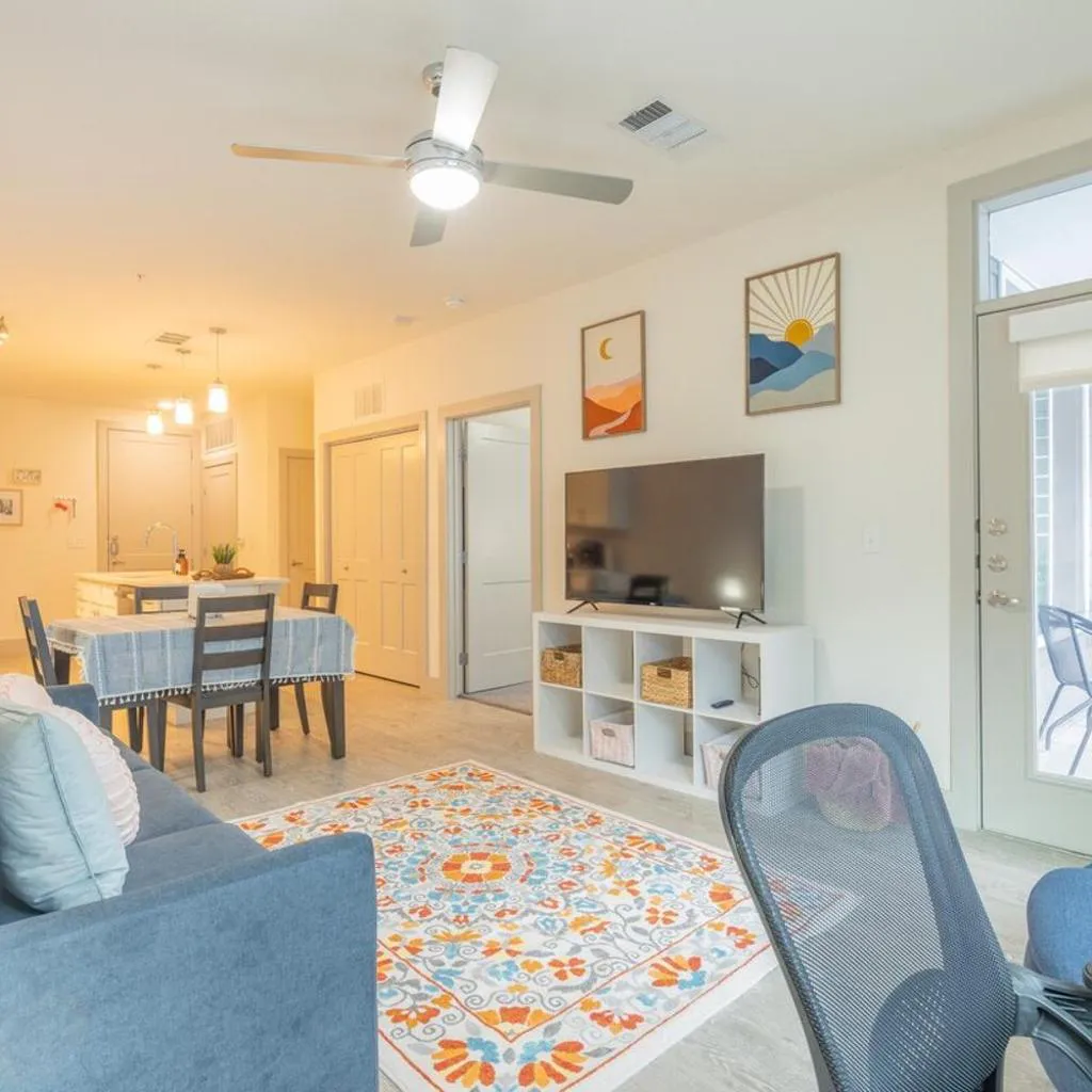 Photograph of Trendy Riverwalk Retreat King Bed Free Parking Pool Gym