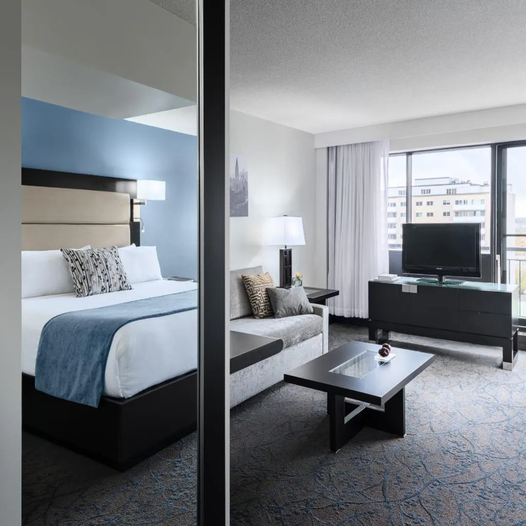 Photograph of Ottawa Embassy Hotel & Suites