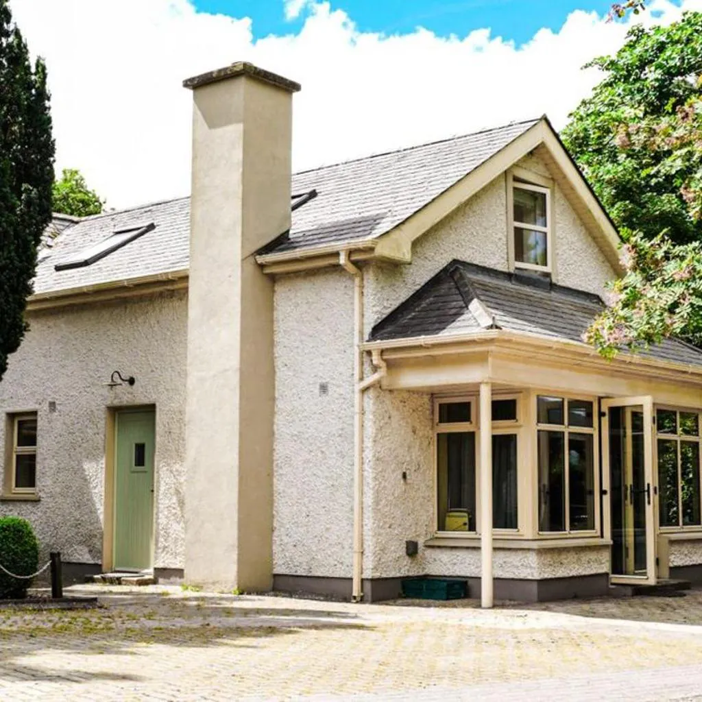 Photograph of Calliagstown Cottage