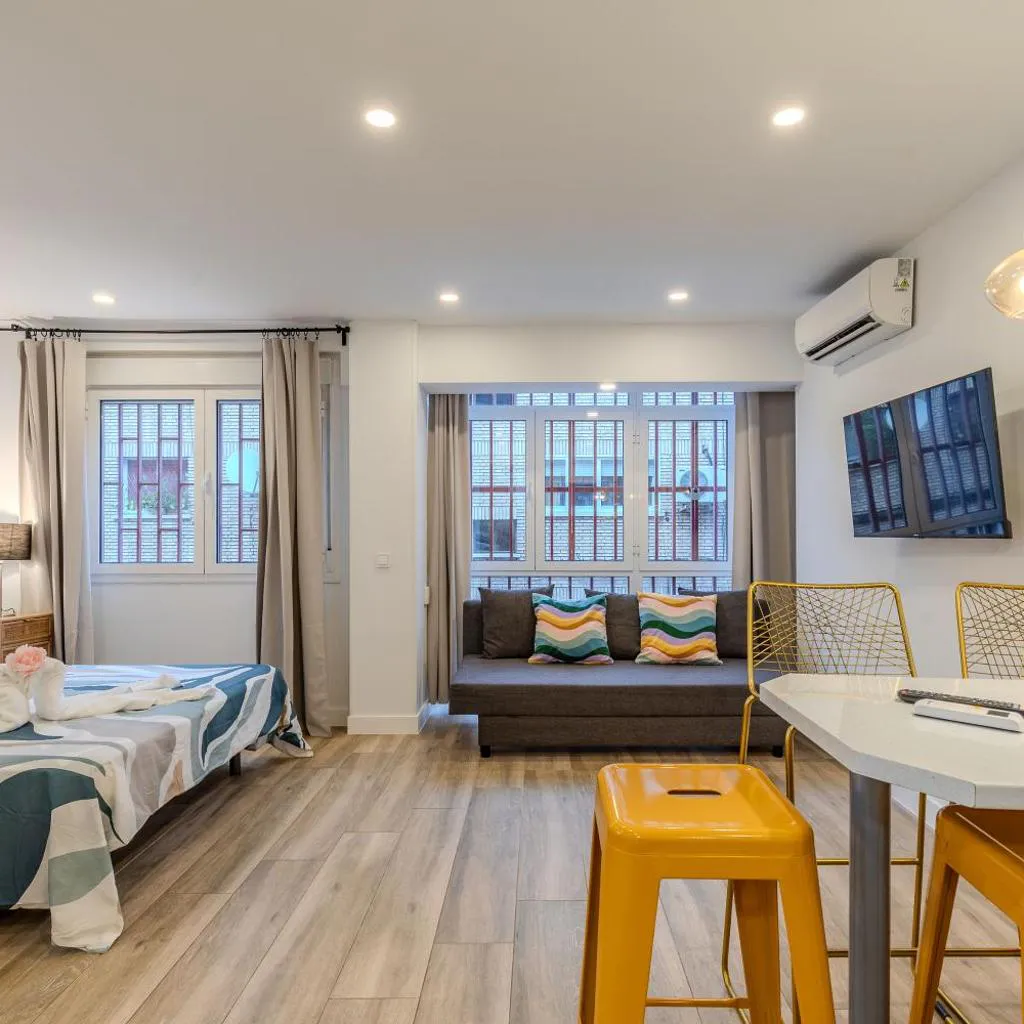 Photograph of Bright and Fantastic Studio - Apartment Embajadores A