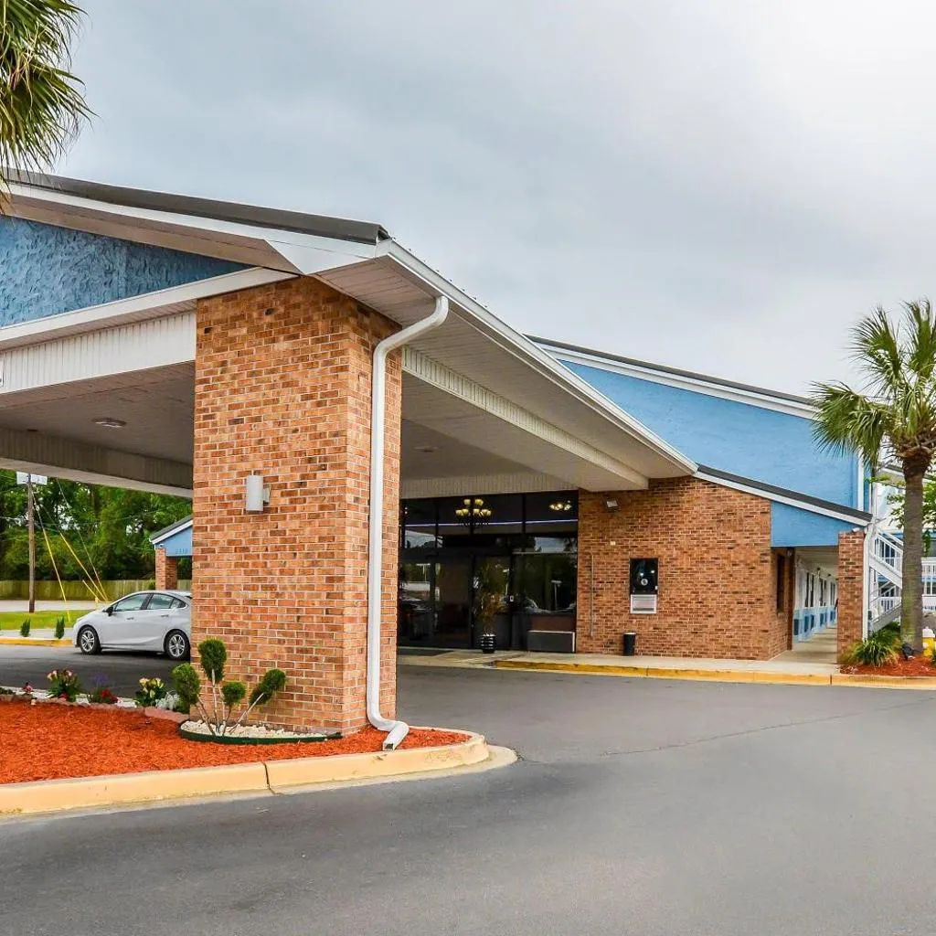 Photograph of Rodeway Inn North Charleston - Ashley Phosphate