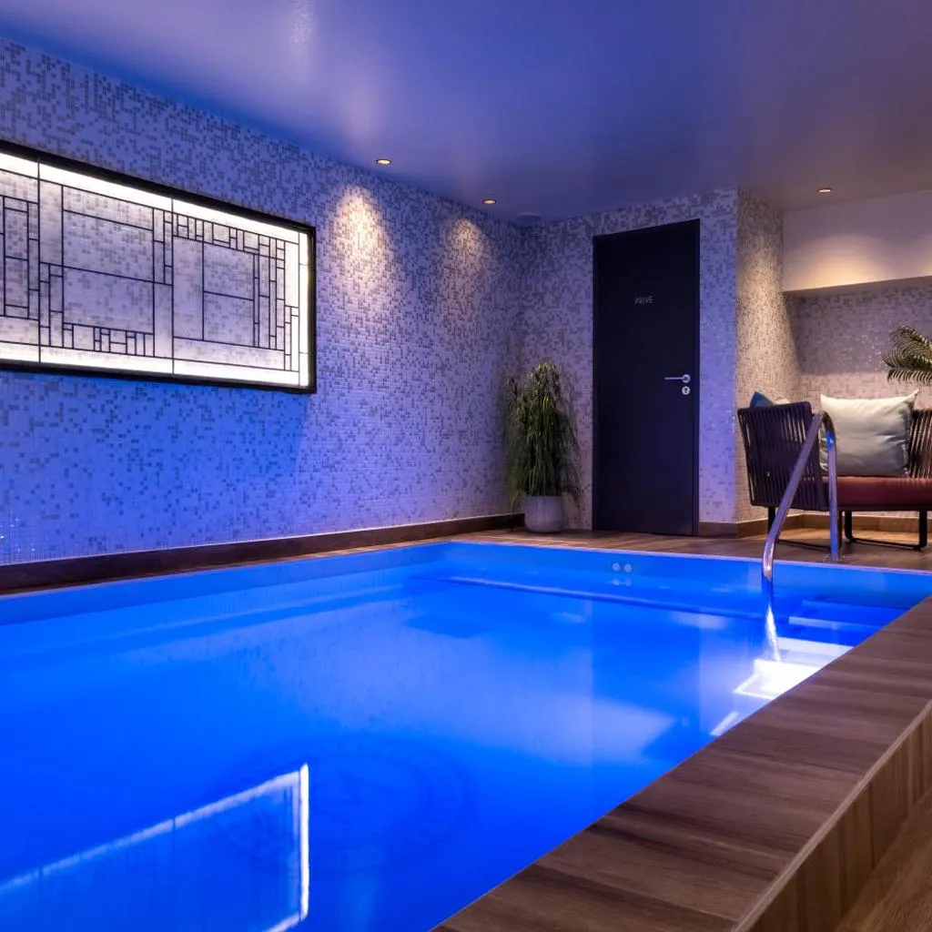 Photograph of Les Matins de Paris & Spa