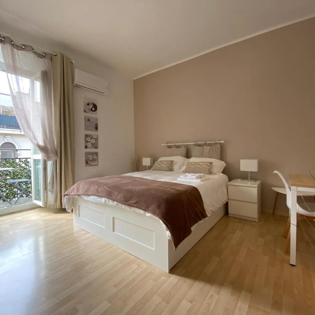 Photograph of Chic Design Flat Milan - City Center & Balcony