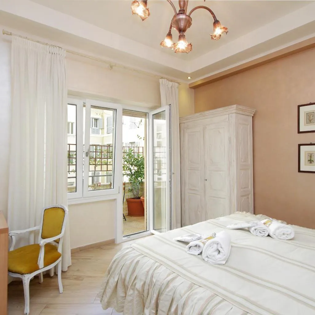Photograph of Deco's Place Roma Teodora