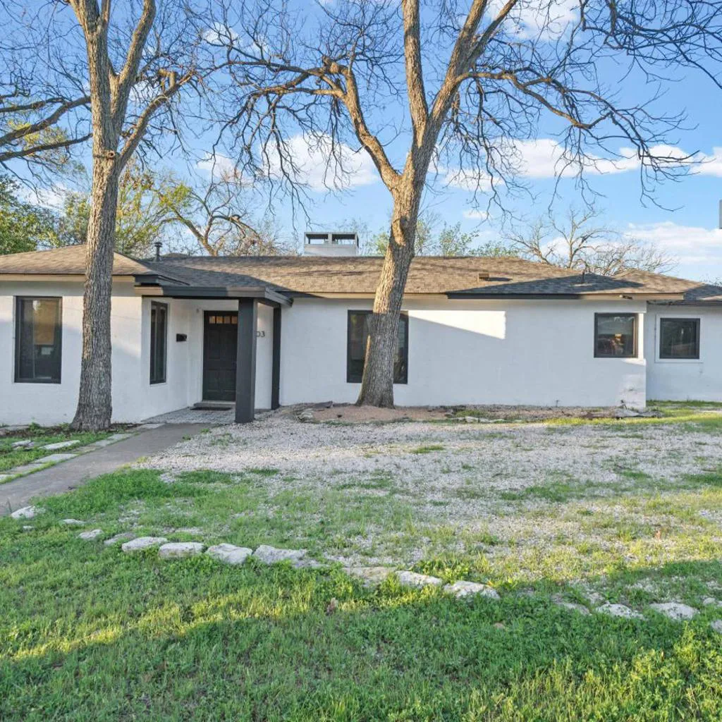Photograph of Vibrant 3BR 2BA East Austin Escape Billiards BBQ Cowboy Pool by Austin Vacay