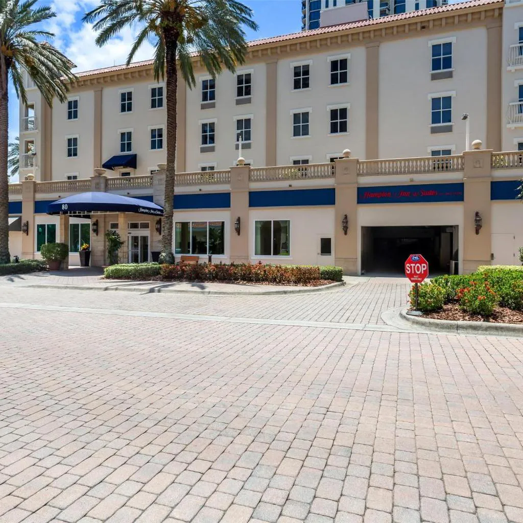 Photograph of Hampton Inn & Suites St. Petersburg/Downtown