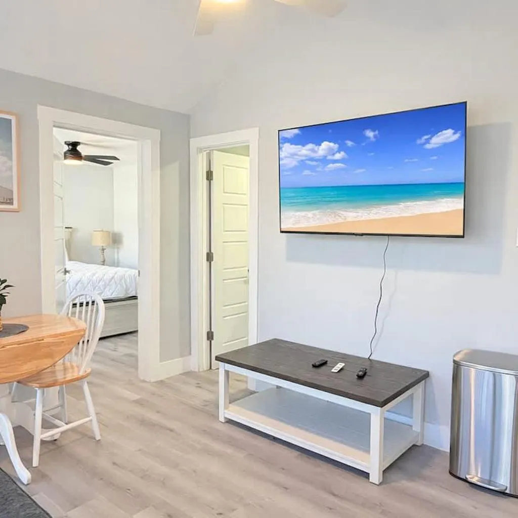 Photograph of Sun-Joy Suite #3 Central MB 5 min Walk to Beach
