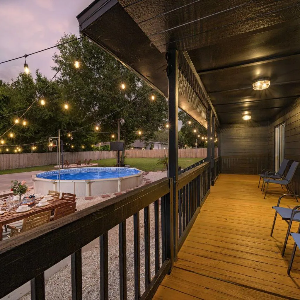 Photograph of Tampa Retreat: 11 Beds, Game Room & Pool!