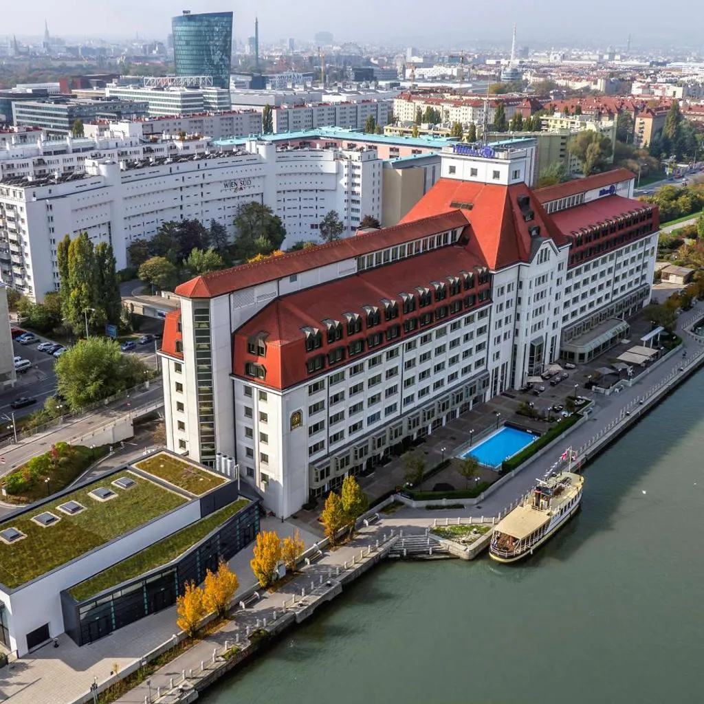 Photograph of Hilton Vienna Waterfront