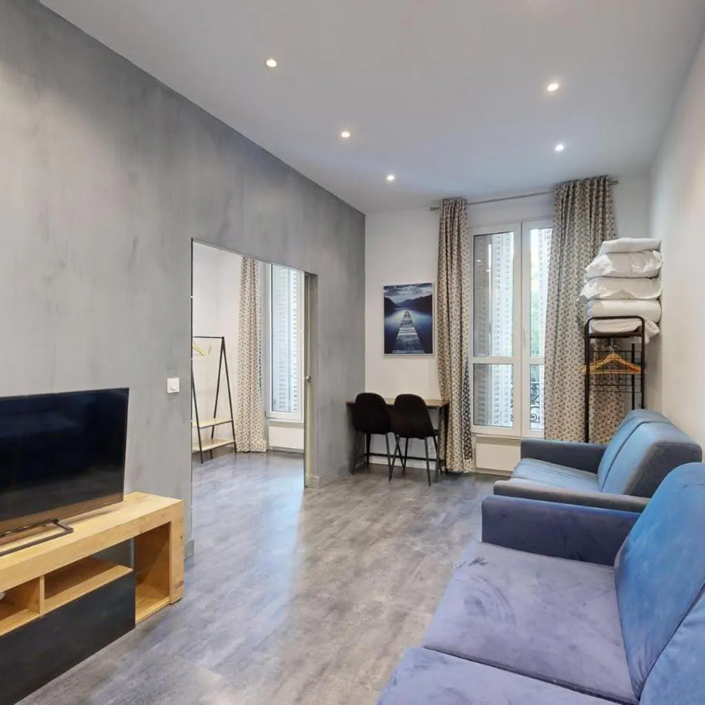 Photograph of Bluestay 63 - Appartement cozy, Paris centre