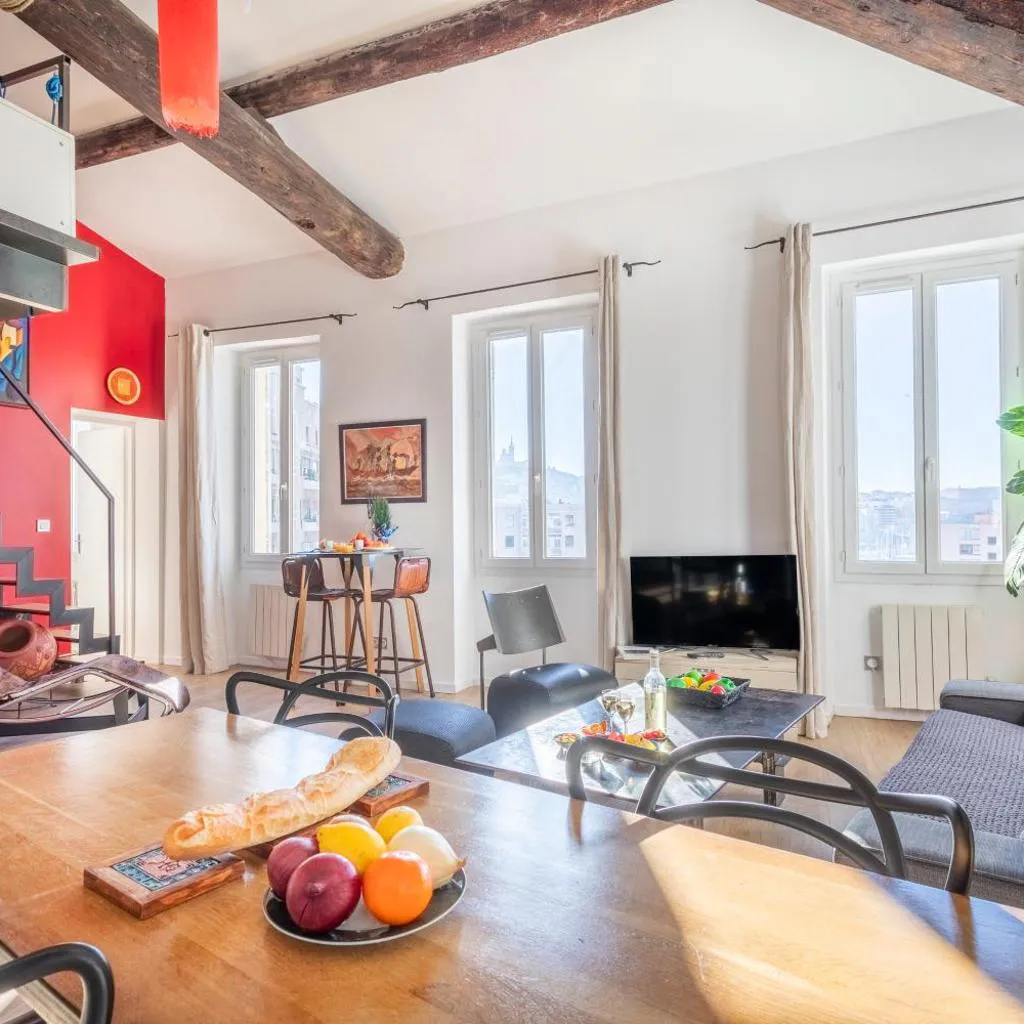 Photograph of Le Loft du Panier Design Central Vue imprenable