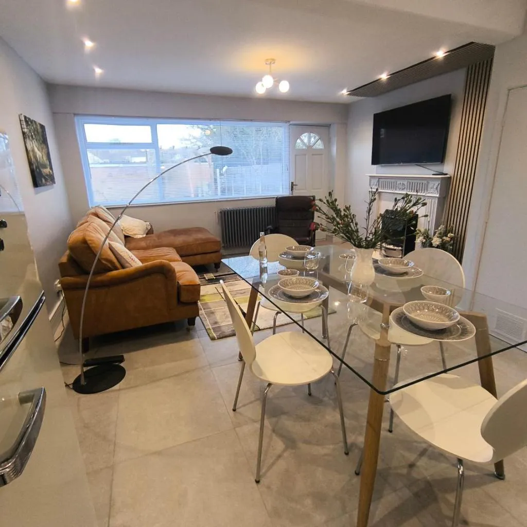 Photograph of Spotless and Spacious Manchester Home