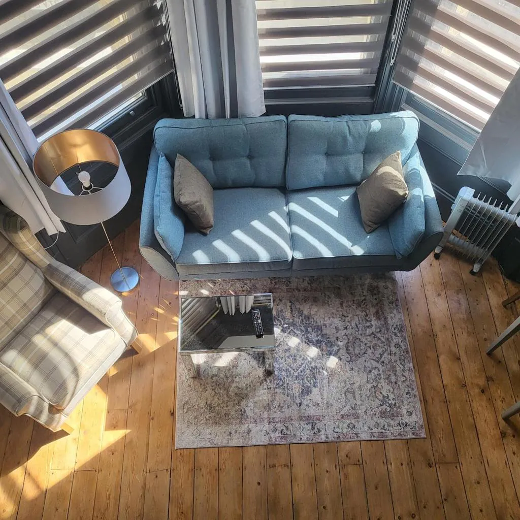 Photograph of 21 Mini Loft - Prime Location - Hove - Quiet