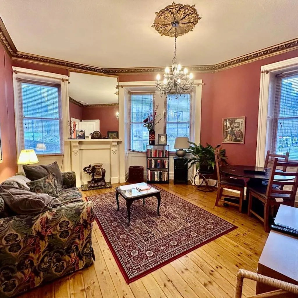 Photograph of Unique cozy nest for 2, Old Town