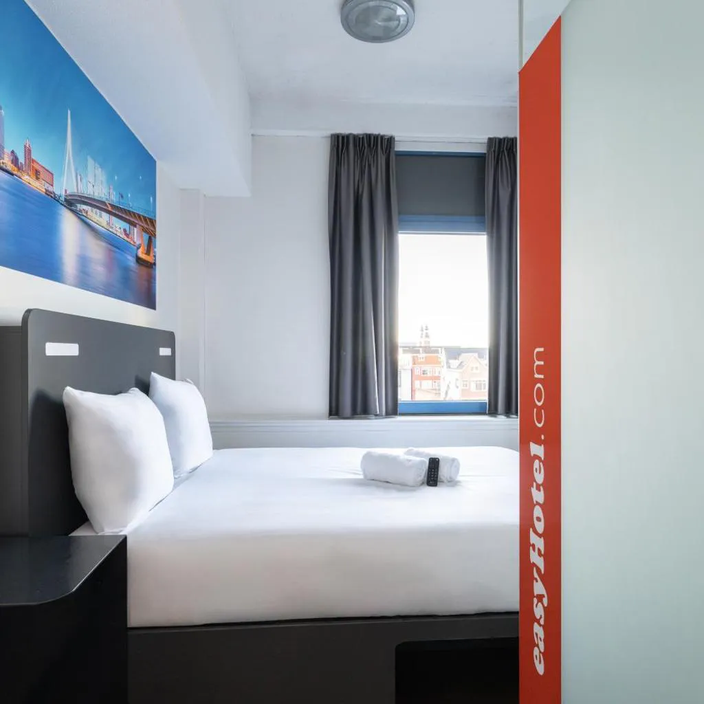 Photograph of easyHotel Rotterdam City Centre