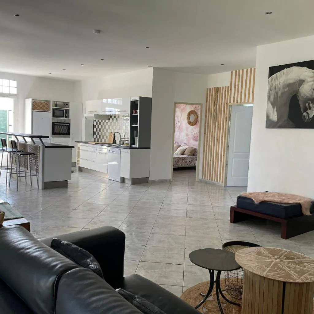 Photograph of Spacieuse villa dans les pins