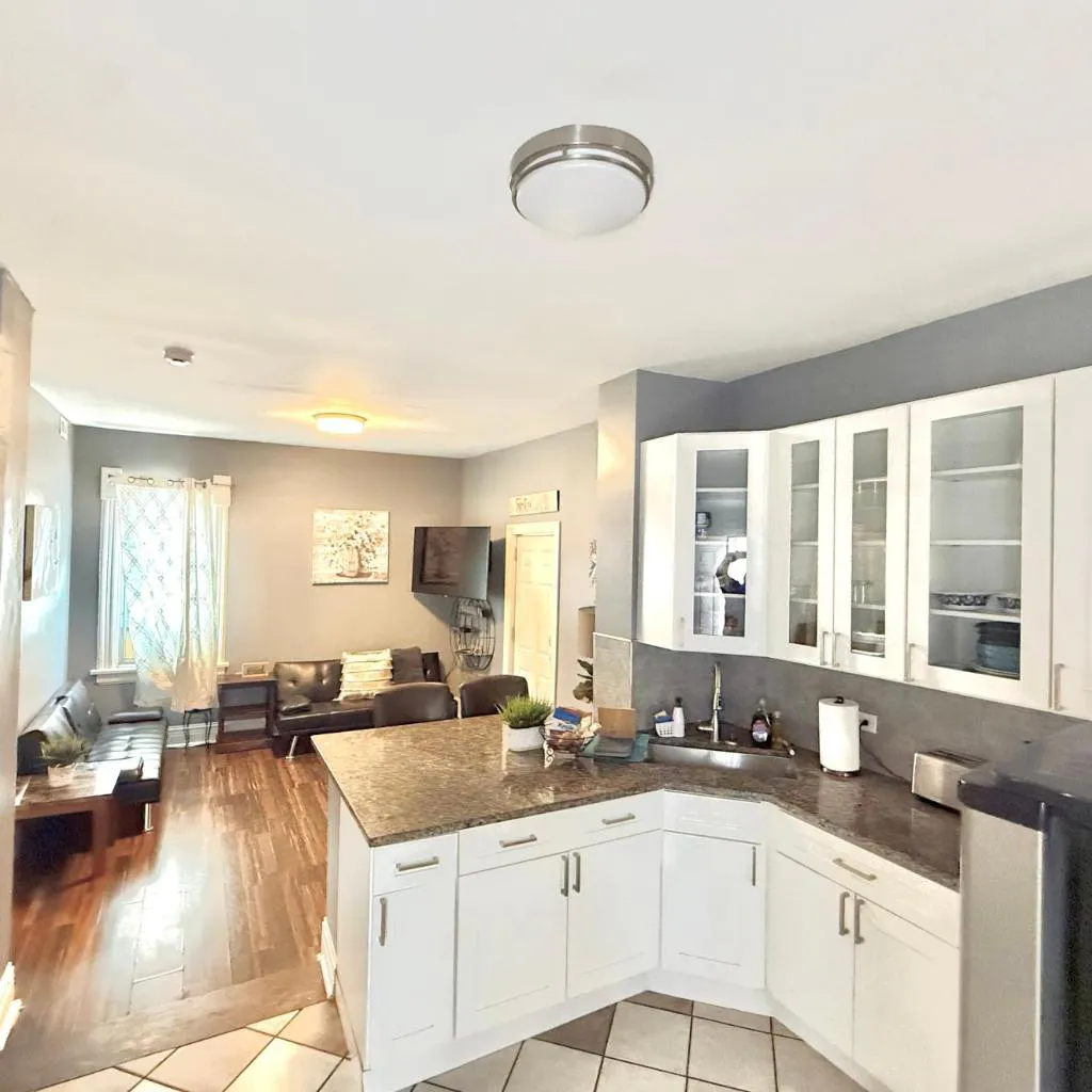 Photograph of Coach Casa Penthouse - Minutes from downtown