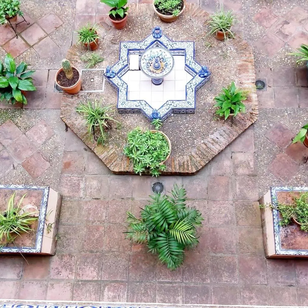 Photograph of San Bernardo Lux + Parking