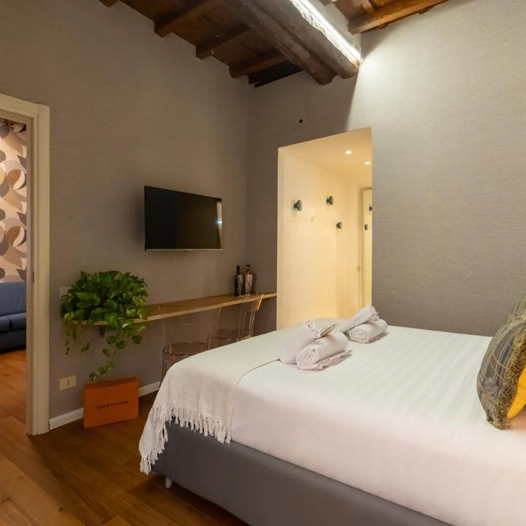 Photograph of Roma Centro Storico Luxury - Via del Corso