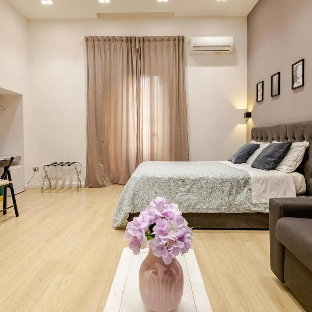 Photograph of NSH AppartHotel, Napoli Centro