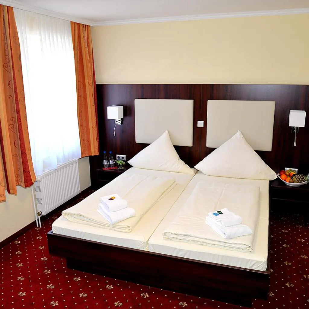 Photograph of Hotel Neugrabener Hof