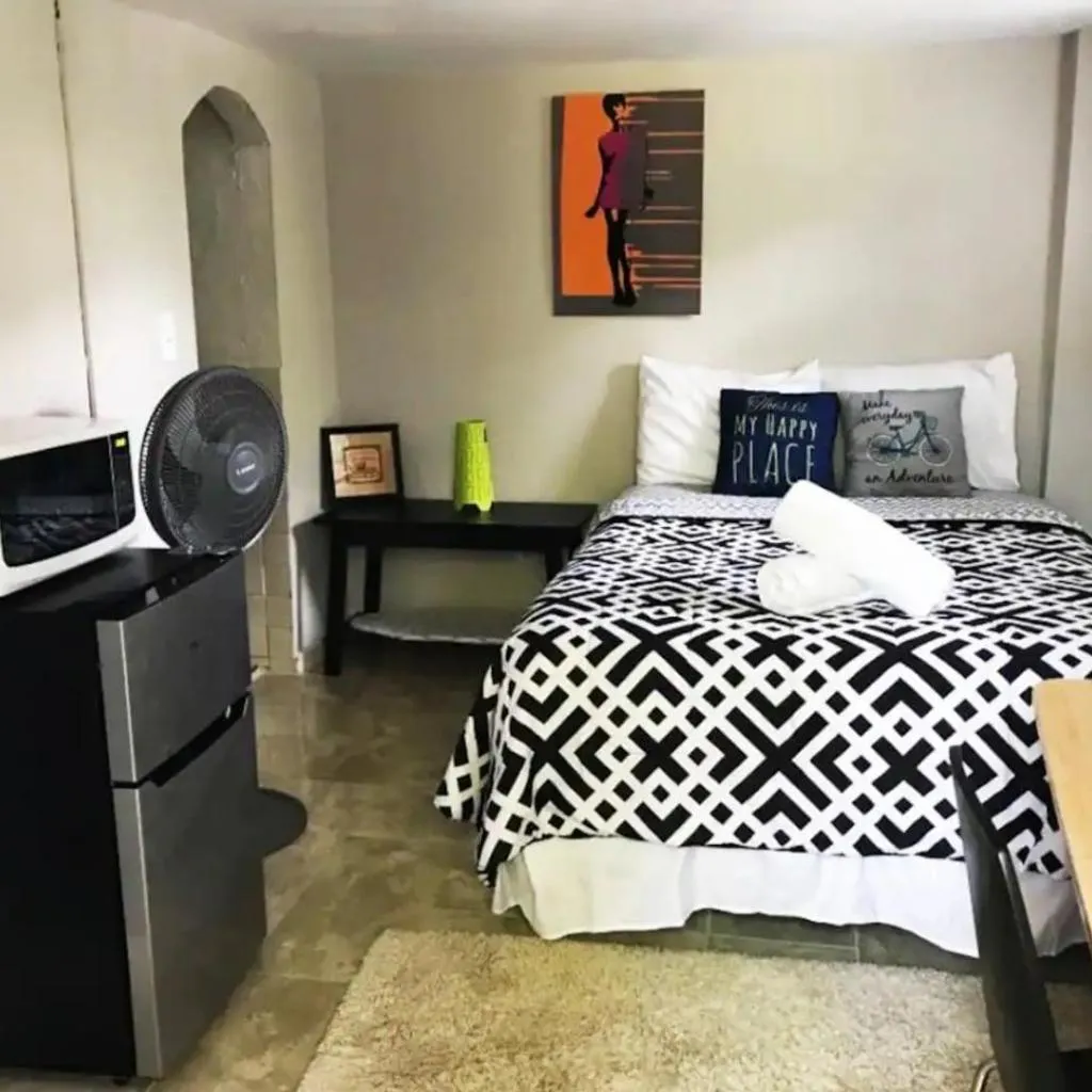 Photograph of Private Suite Sleeps 2 Near CDC & Emory