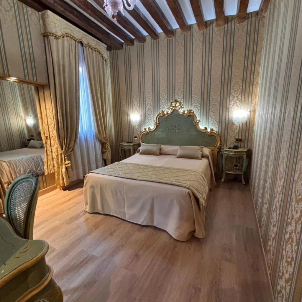 Photograph of Hotel al Graspo de Ua