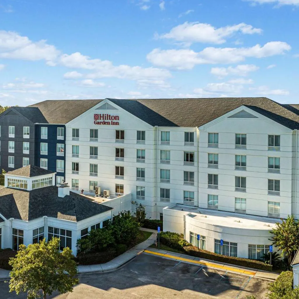 Photograph of Hilton Garden Inn Charleston Airport