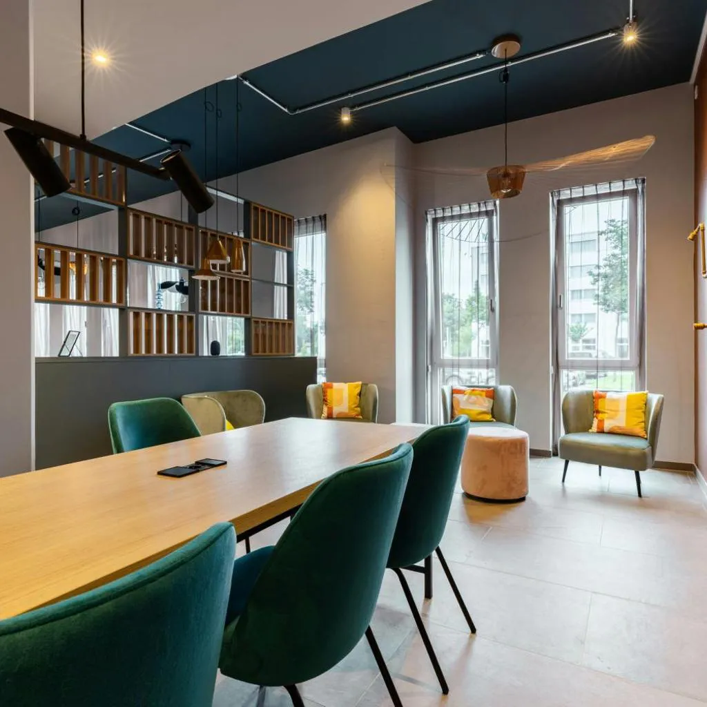 Photograph of Holiday Inn - the niu, Pax Berlin Airport by IHG